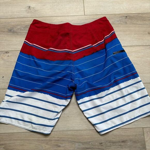 Volcom ModTech Swim Board Shorts Mens Size 30 Red White Blue Striped - Picture 2 of 5